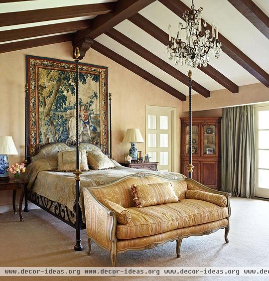 JoBeth Williams' Spanish-Style Home