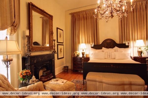 Grand Guest Bedroom with Painted Iron Bed and Silk Drapery - traditional - bedroom - new orleans