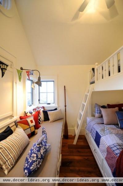 Lake of Bays Cottage - eclectic - bedroom - other metro