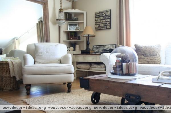 Jennifer Grey - traditional - living room - los angeles