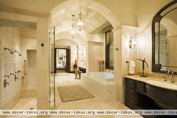 Rough Hollow Master Bath - mediterranean - bathroom - austin