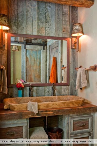 Headwaters Camp - traditional - bathroom -