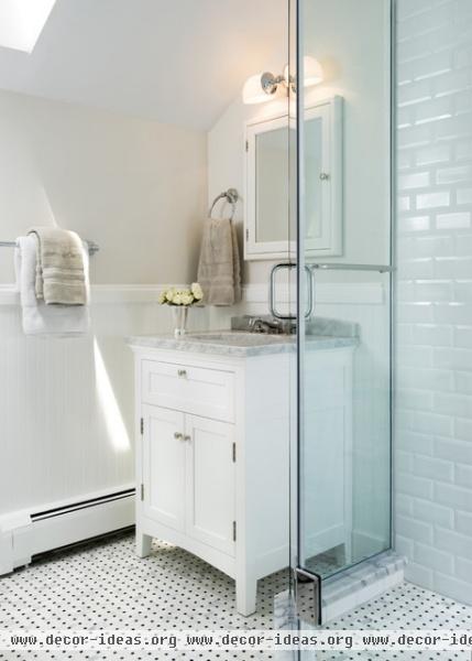 Chevy Chase Guest Bath - traditional - bathroom - dc metro