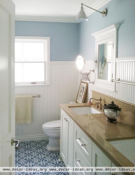 Cozy Cottage Bathroom - traditional - bathroom - los angeles