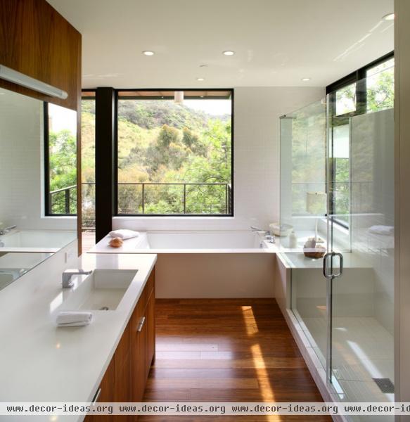 Hollywood Hybrid - modern - bathroom - los angeles