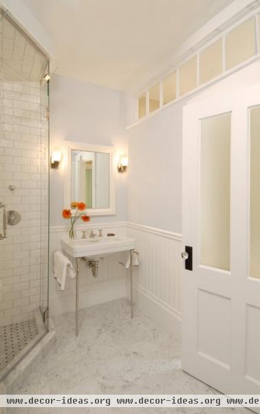 Greek Revival Bath with Transom Windows - traditional - bathroom - boston