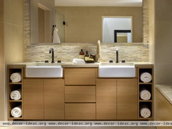 While at CHil Design Group - contemporary - bathroom - other metro