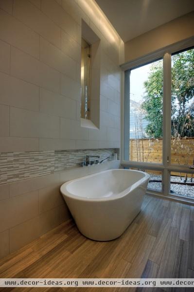 Bowman Residence Bath - contemporary - bathroom - austin