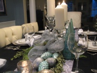 Christmas/Holiday Decorating - eclectic - dining room - toronto