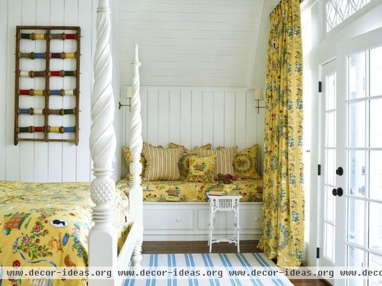 Bedroom Decorating Ideas: Totally Toile