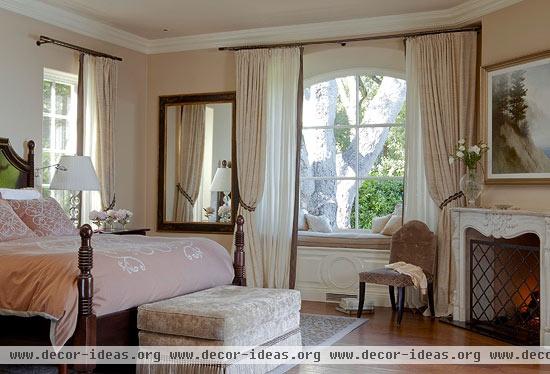 Decorating Ideas: Beautiful Neutral Bedrooms