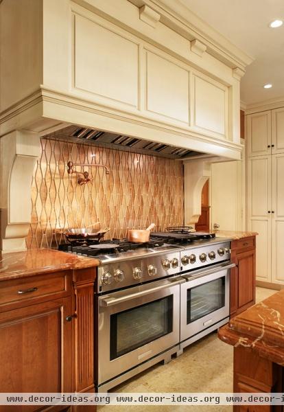 Welcoming, Intimate Showhouse Kitchen