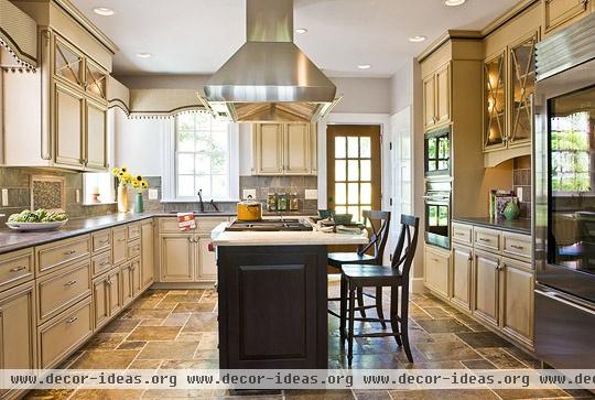 Colorful Kitchens with Charisma