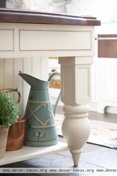 Savvy Kitchen Island Storage