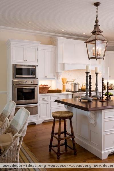 Kitchen Cabinets with Furniture-Style Flair