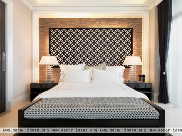 Redi-Screens headboard: the 