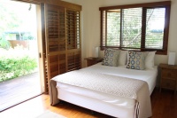 My Houzz: Beach meets Bush in a Caribbean Inspired Noosa Home - mediterranean - bedroom - brisbane