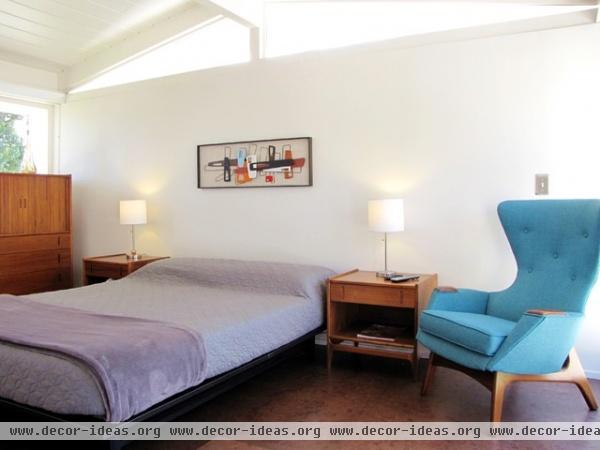 My Houzz: A Mid-Century Marvel Revived in Long Beach - modern - bedroom - orange county