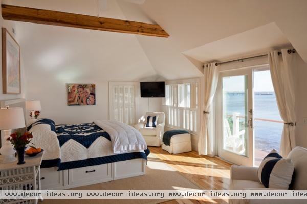 Provincetown Beach House - traditional - bedroom - boston