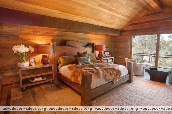 Sunriver Family Lodge - traditional - bedroom - portland