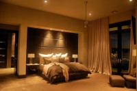 Horseshoe Bay Lakehouse Master - contemporary - bedroom - austin