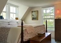 Cozy Bedroom - traditional - bedroom - burlington