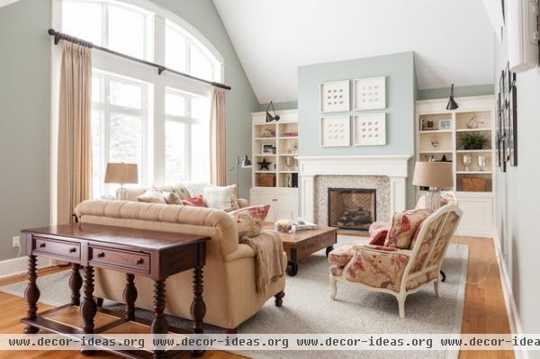 My Houzz: Traditional Home With Cottage Flair - traditional - living room -