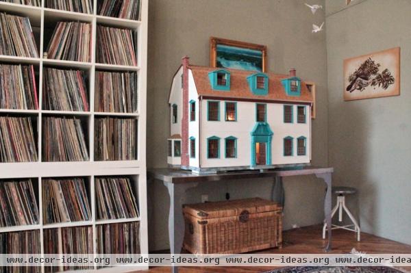 My Houzz: Vintage finds in funky Montreal artists' loft - eclectic - living room - montreal