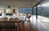 GRIFFIN ENRIGHT ARCHITECTS: Mandeville Canyon Residence - modern - living room - los angeles