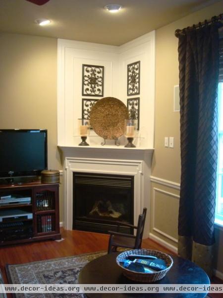 thriftydecorchick - traditional - living room - other metro