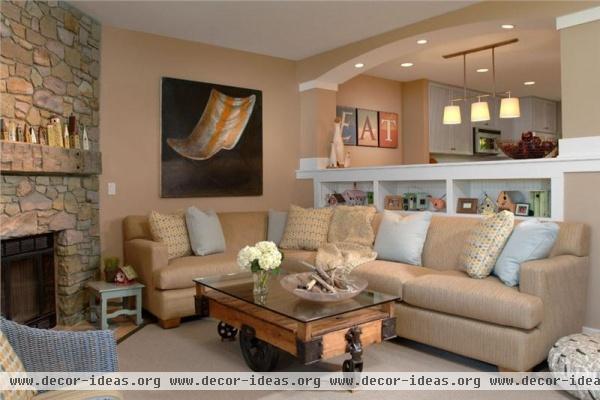 Homey Traditional Living Room by Susan Fredman