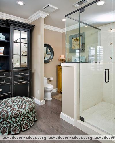 Elegant Traditional Bathroom by Cheryl Kees Clendenon