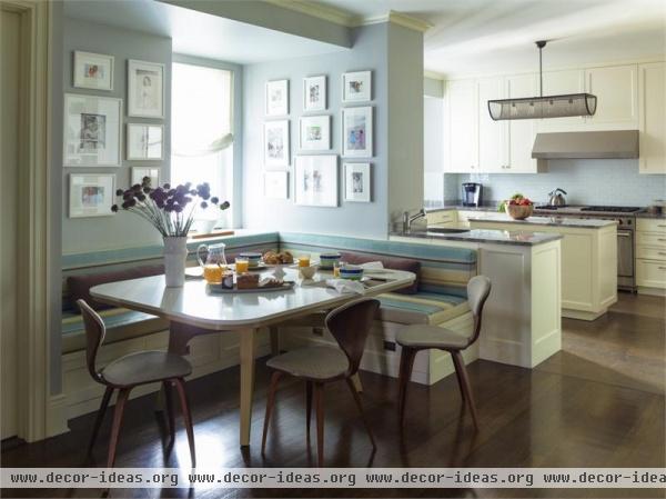 Cozy Transitional Kitchen by Gideon Mendelson