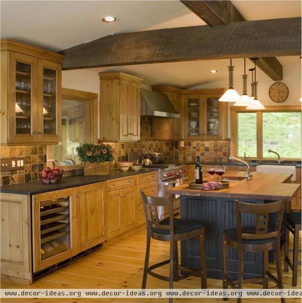 Casual Country/Rustic Kitchen by Wendy Johnson