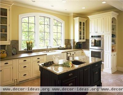 Classic Country/Rustic Kitchen by Melissa Morgan Sutherland