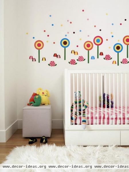 Cozy Contemporary Kid's Room by West Chin