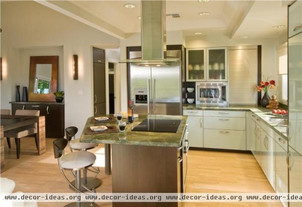 Sunny Contemporary Kitchen by Tiare Cowan, Allied ASID