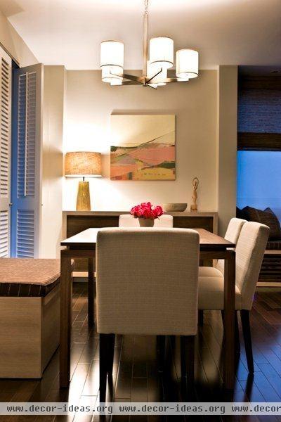 Relaxing Contemporary Dining Room by Amanda Moore