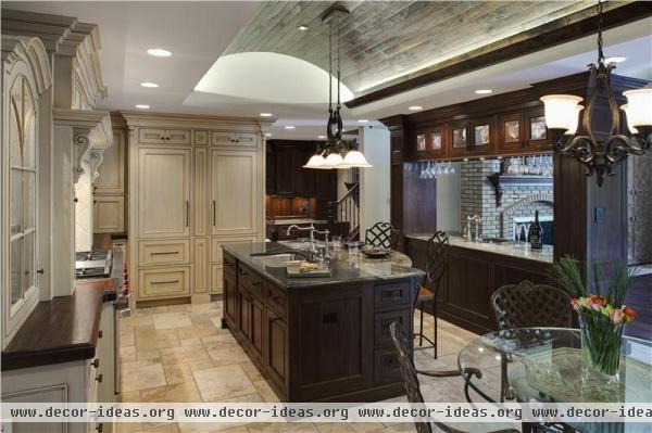 Open Traditional Kitchen by Drury Design