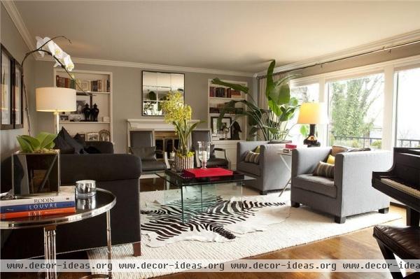 Sunny Contemporary Living Room by Garrison Hullinger