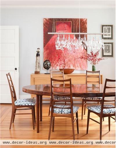 Casual Contemporary Dining Room by Amanda Reid