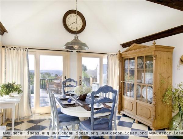 Casual Country/Rustic Dining Room by Sue Adams