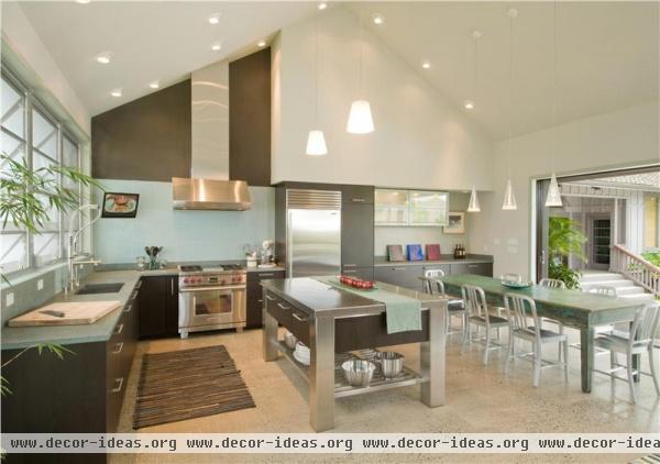 Open Contemporary Kitchen by Tiare Cowan, Allied ASID