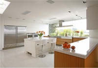 Light Contemporary Kitchen by ASKIN BAS