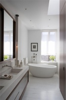 Sunny Contemporary Bathroom by David Howell