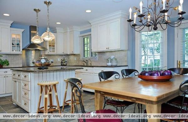 Sunny Transitional Kitchen by Evelyn Benatar