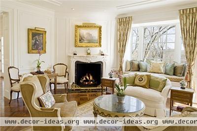 Formal Traditional Living Room by Peter Archer, AIA