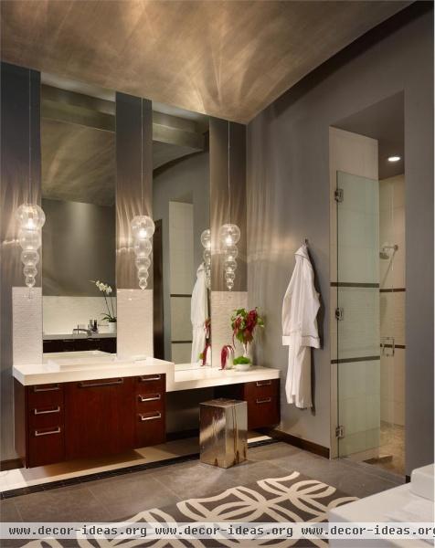 Open Contemporary Bathroom by Laura Britt