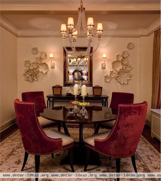 Elegant Traditional Dining Room by Barbara Feinstein