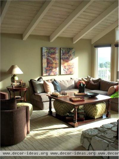 Cozy Transitional Living Room by Joan Tesauro